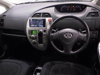 TOYOTA RACTIS 2010