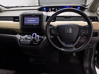 HONDA FREED 2016