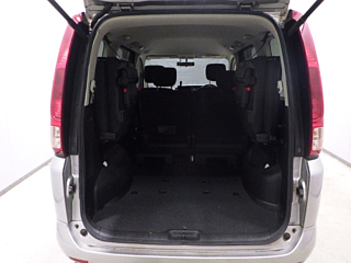 NISSAN SERENA 2010