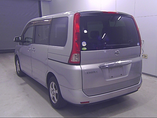 NISSAN SERENA 2010