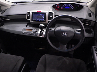 HONDA FREED 2011