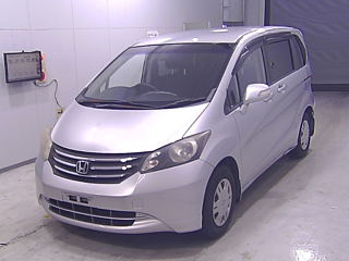 HONDA FREED 2011
