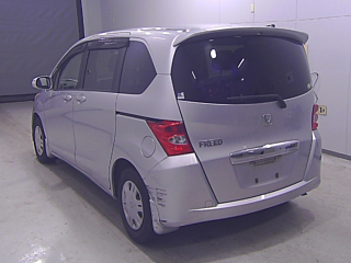 HONDA FREED 2011