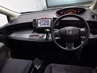 HONDA FREED 2010