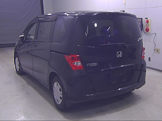 HONDA FREED 2010