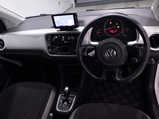 VOLKSWAGEN UP 2015
