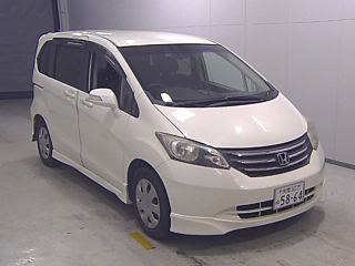 HONDA FREED 2010