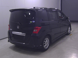 HONDA FREED 2010