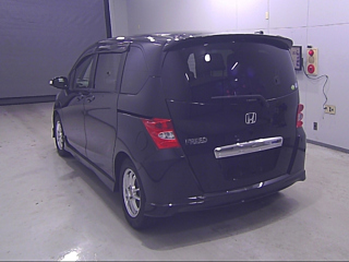 HONDA FREED 2010