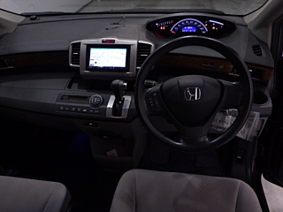 HONDA FREED 2010