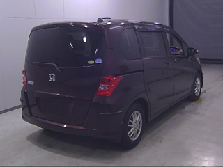 HONDA FREED 2010