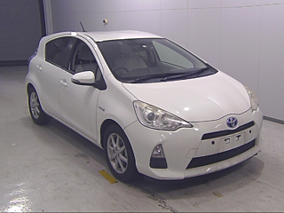 TOYOTA AQUA 2012