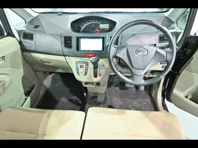 DAIHATSU MOVE 2011