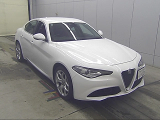 Заказать ALFAROMEO GIULIA