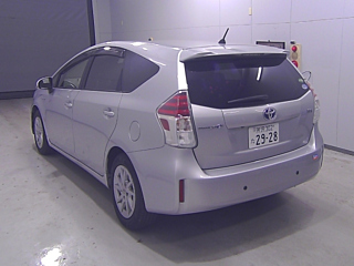 TOYOTA PRIUS ALPHA 2017