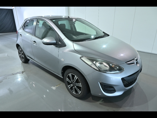 MAZDA DEMIO 2012