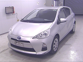 TOYOTA AQUA 2014