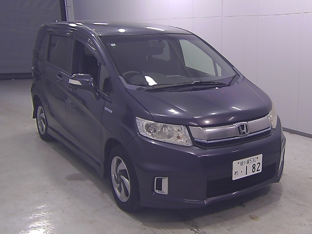 HONDA FREED 2015