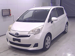 TOYOTA RACTIS 2014