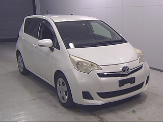 TOYOTA RACTIS 2014