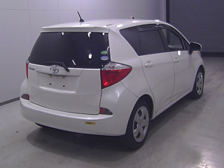 TOYOTA RACTIS 2014