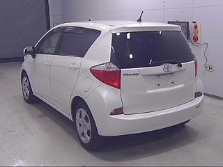 TOYOTA RACTIS 2014