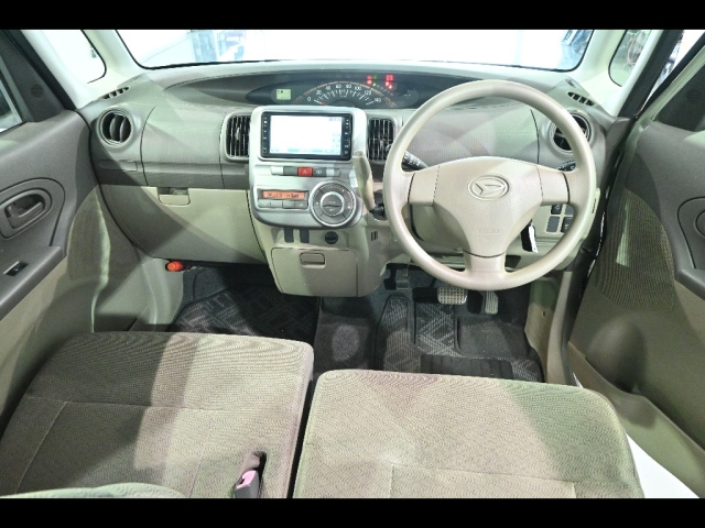 DAIHATSU TANTO 2012