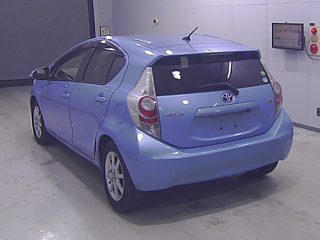 TOYOTA AQUA 2012