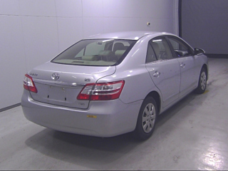 TOYOTA PREMIO 2014