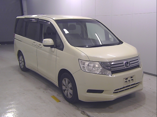 HONDA STEP WAGON 2010