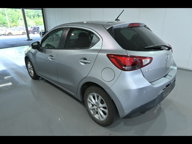 MAZDA DEMIO 2015