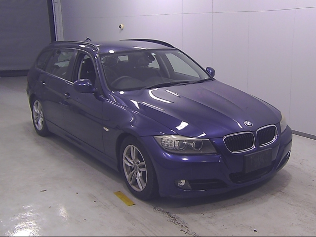 BMW 3 SERIES 2010