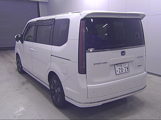 HONDA STEP WAGON 2024