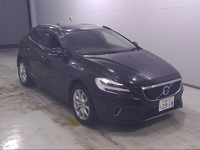 VOLVO V40 2017