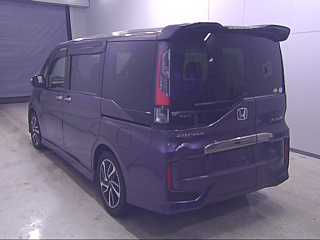 HONDA STEP WAGON 2015