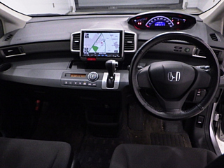 HONDA FREED 2012
