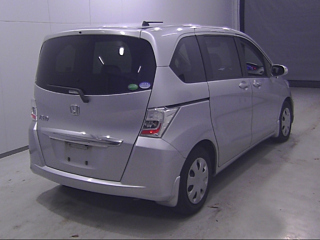 HONDA FREED 2012