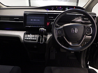 HONDA STEP WAGON 2016