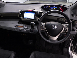 HONDA FREED 2012