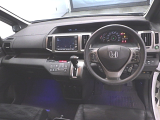 HONDA STEP WAGON 2012