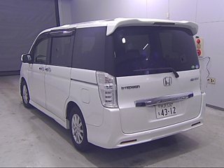 HONDA STEP WAGON 2013