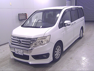 HONDA STEP WAGON 2013
