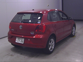VOLKSWAGEN POLO 2015
