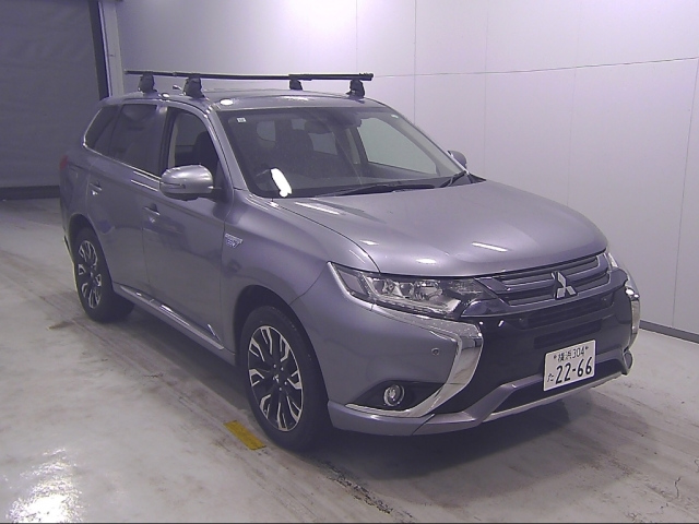 MITSUBISHI OUTLANDER PHEV 2015