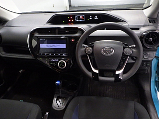 TOYOTA AQUA 2018