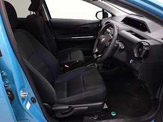 TOYOTA AQUA 2018