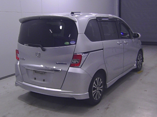 HONDA FREED 2014