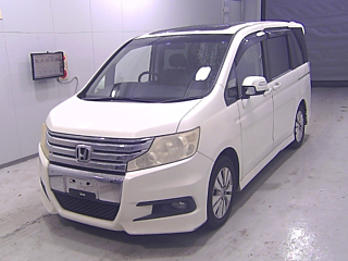 HONDA STEP WAGON 2010