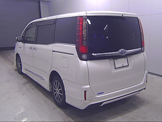 TOYOTA ESQUIRE 2016