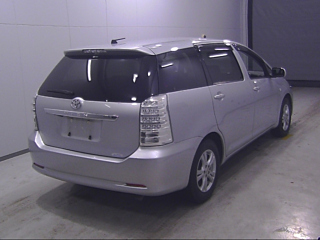 TOYOTA WISH 2008